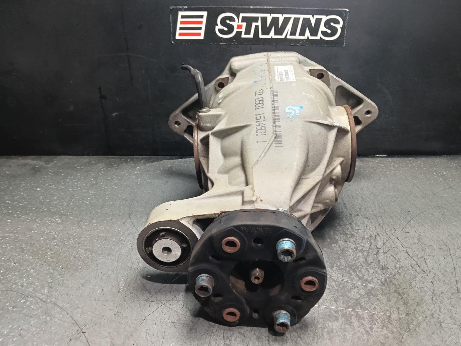 Used auto part listing image: 2013 MERCEDES M CLASS DIFFERENTIAL CENTRE REAR, W166, 3.47 RATIO, 03/12-01/16 0000408516