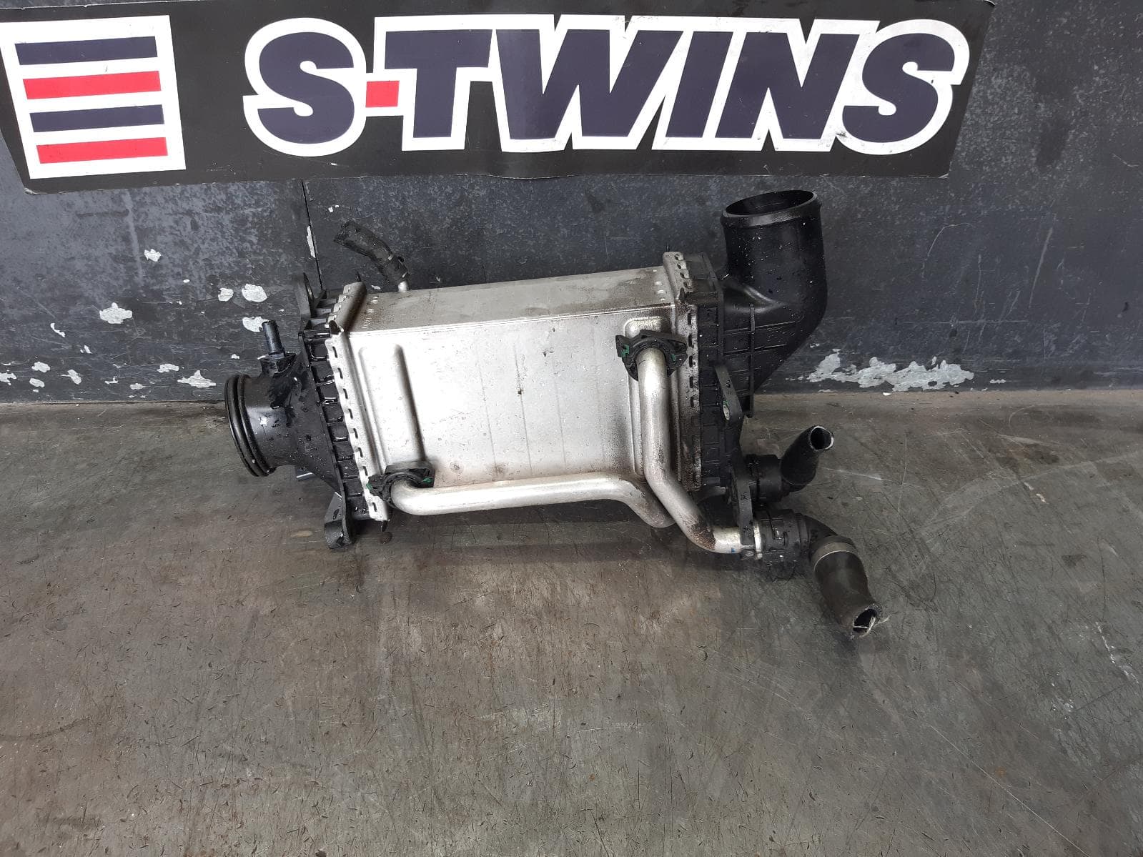Used auto part listing image: 2017 MERCEDES GLC CLASS INTERCOOLER PETROL, 2.0, TURBO, X253/C253, 09/15-03/23 0000308849