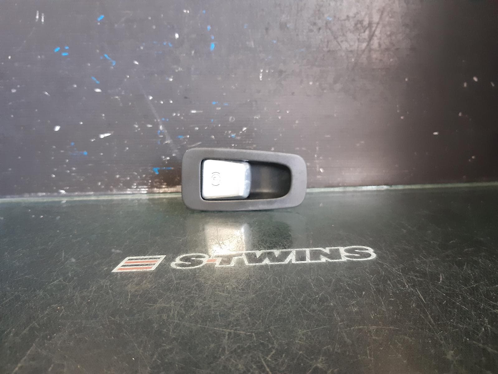 Used auto part listing image: 2017 MERCEDES GLC CLASS X253/C253, ELECT PARK BRAKE, 09/15-03/23 0000308597