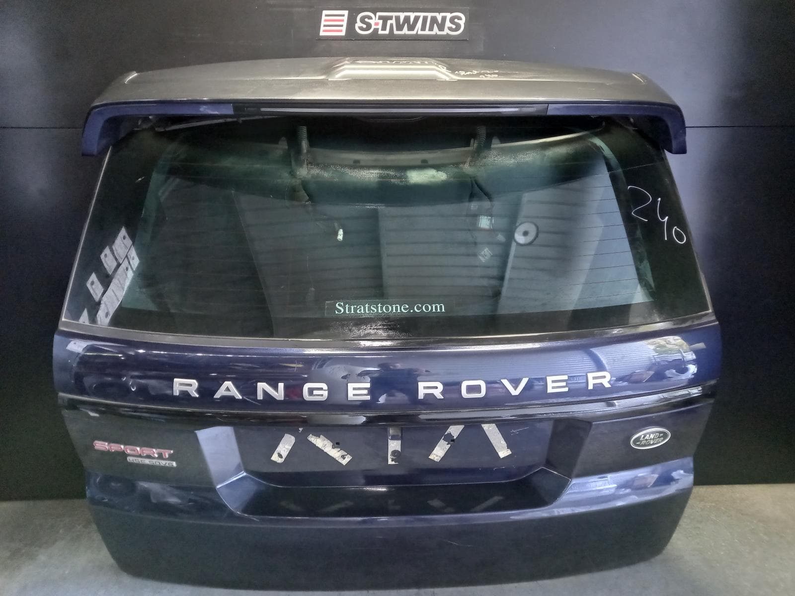 Used auto part listing image: 2019 LAND ROVER RANGEROVER SPORT BOOTLID TAILGATE TAILGATE, L494, 06/13-04/22 0000259001