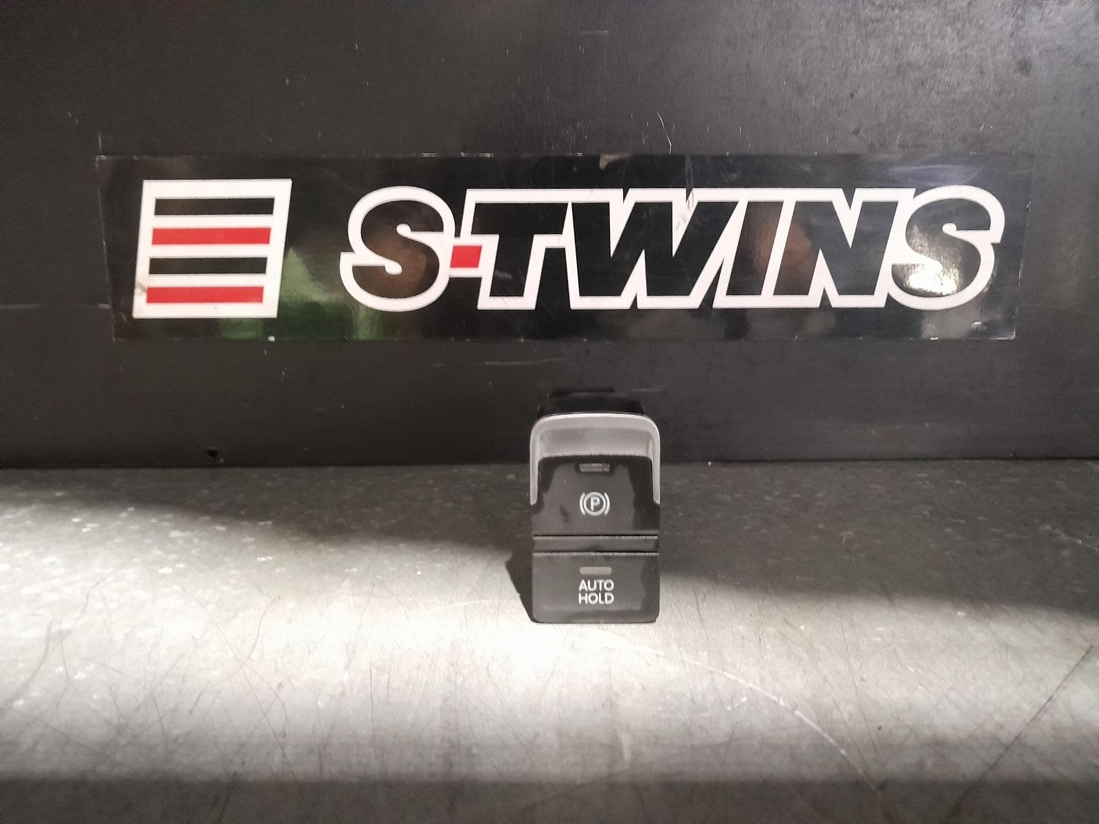 Used auto part listing image: 2022 VOLKSWAGEN PASSAT ELECT PARK SWITCH, W/ AUTO HOLD TYPE, B8/MK7, 06/15- 0000343765