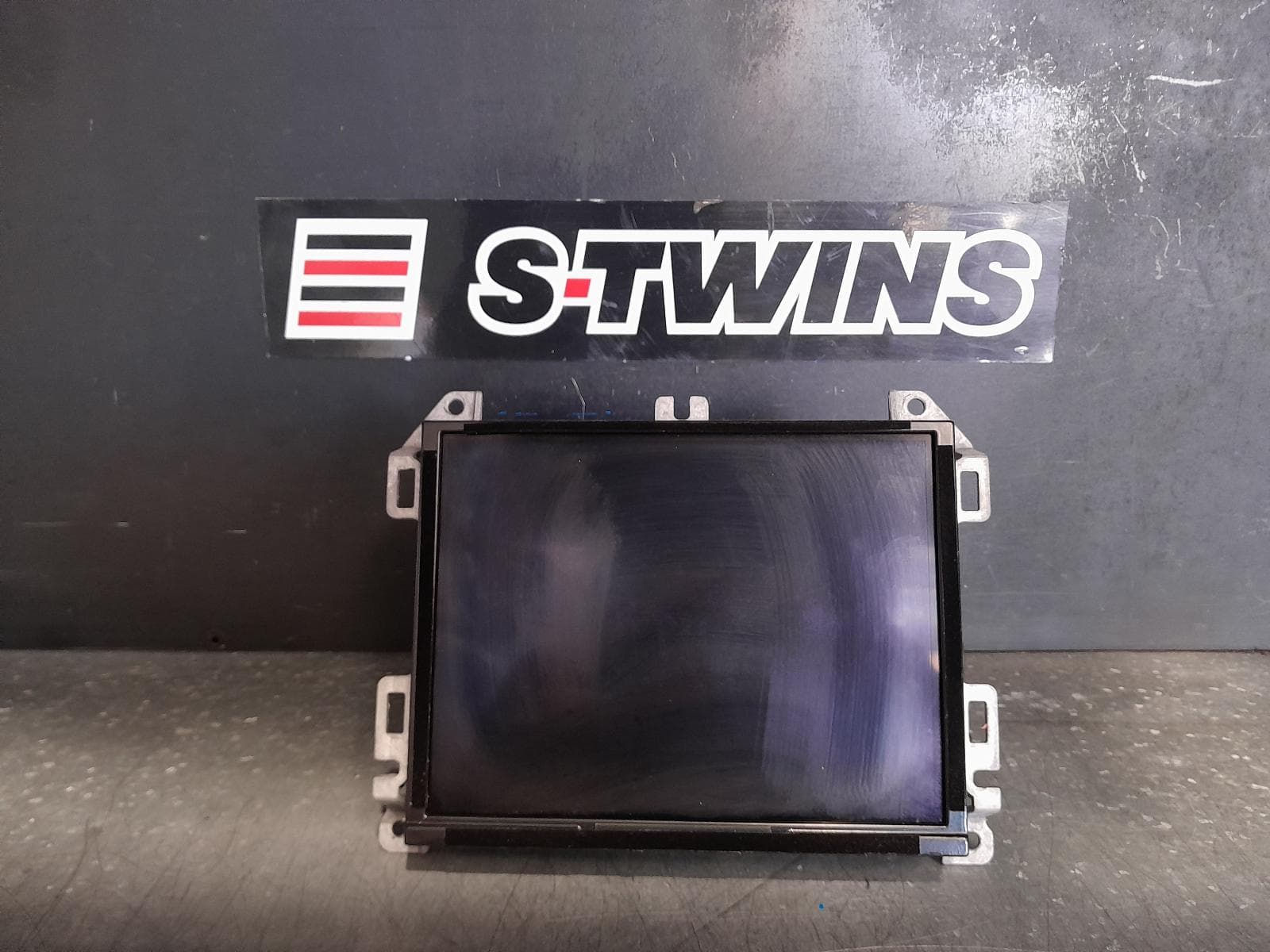 Used auto part listing image: 2022 JEEP WRANGLER DISPLAY UNIT, 8.4IN TOUCHSCREEN, W/ SAT NAV TYPE, JL, 08/18- 0000340669