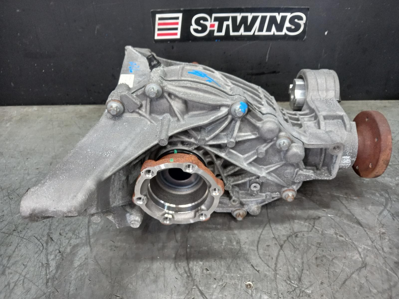 Used auto part listing image: 2021 AUDI Q7 DIFFERENTIAL CENTRE REAR, 4M, RZP CODE, 04/20- 0000394636