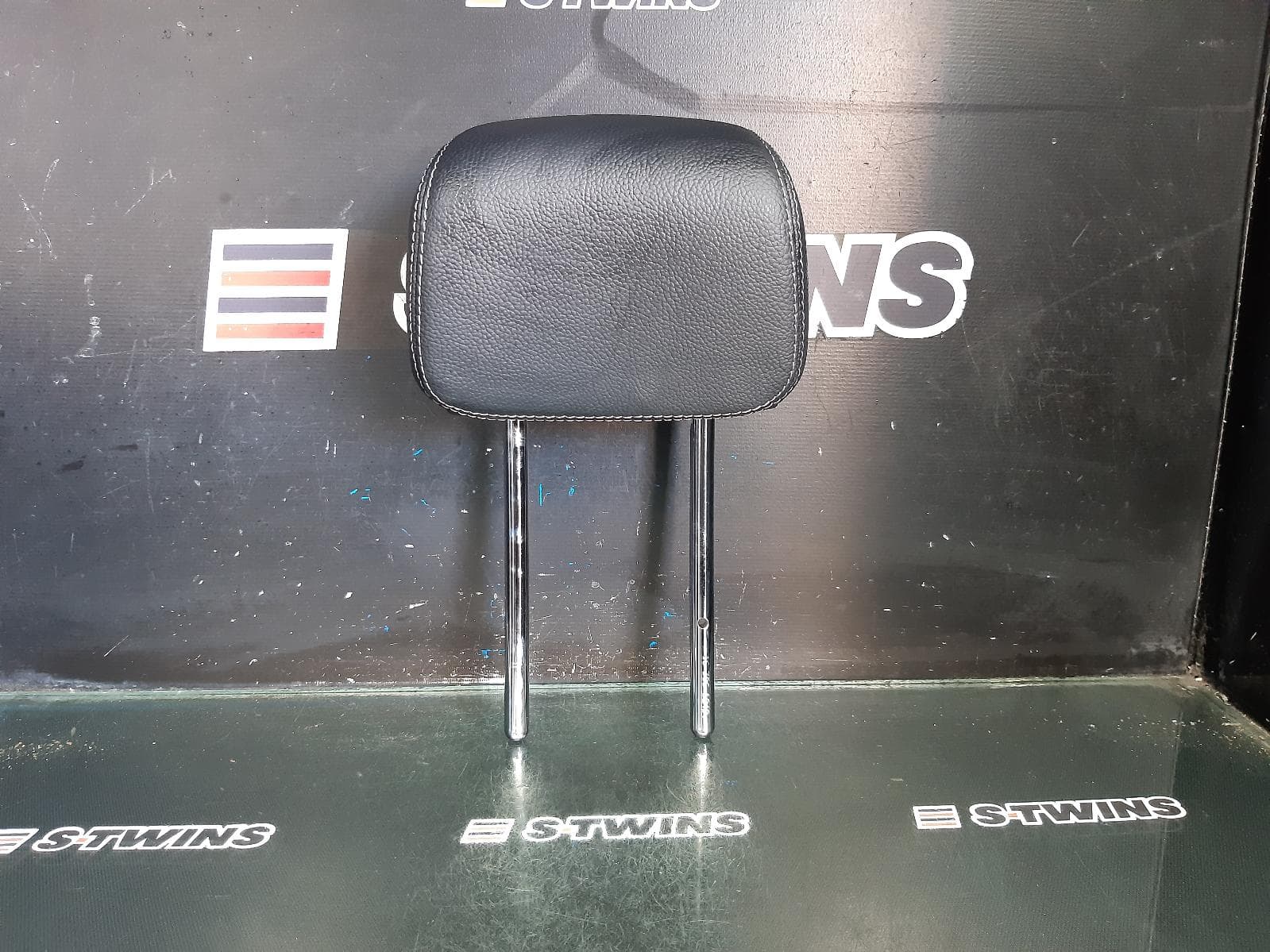 Used auto part listing image: 2017 MERCEDES GLC CLASS HEADREST X253/C253, 09/15-03/23 0000317911