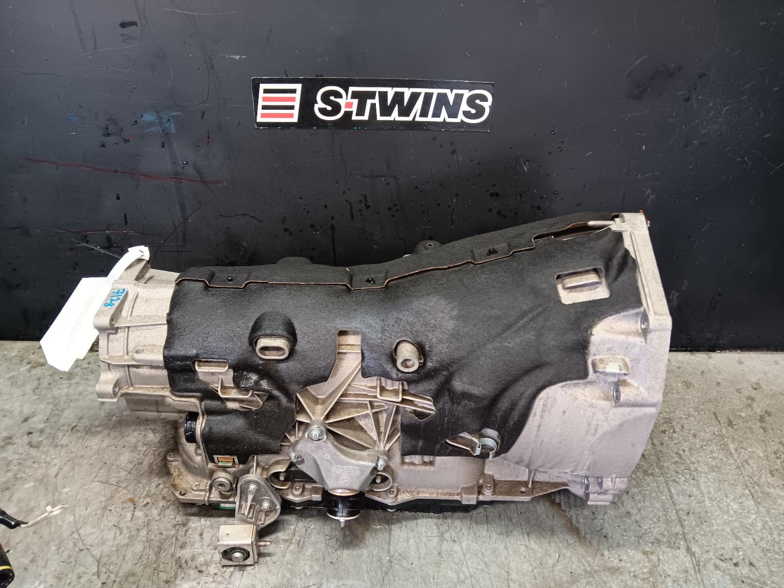 Used auto part listing image: 2021 BMW 4 SERIES TRANS GEARBOX AUTO, AWD, PETROL, 3.0, TURBO, B58D, NON TRASNFER CASE, G22/G23, COUPE/CONVERTIBLE, 06/20- 0000410165