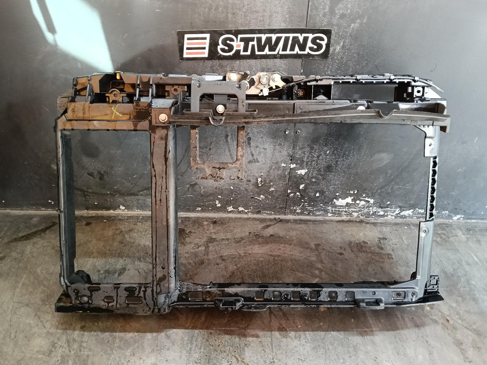 Used auto part listing image: 2021 PEUGEOT 2008 RADIATOR SUPPORT P24, 07/20- 0000402688