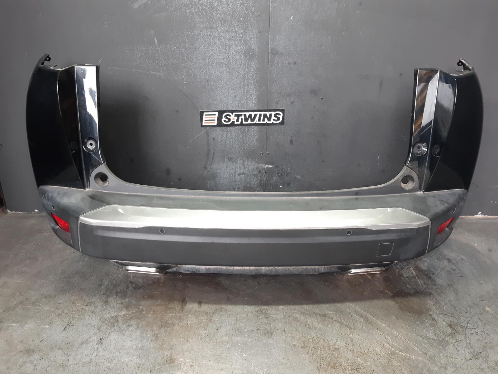 Used auto part listing image: 2021 PEUGEOT 2008 REAR BUMPER BUMPER BAR (3 PIECE), W/ 4 PARK SENSOR TYPE, P24, 07/20- 0000371696