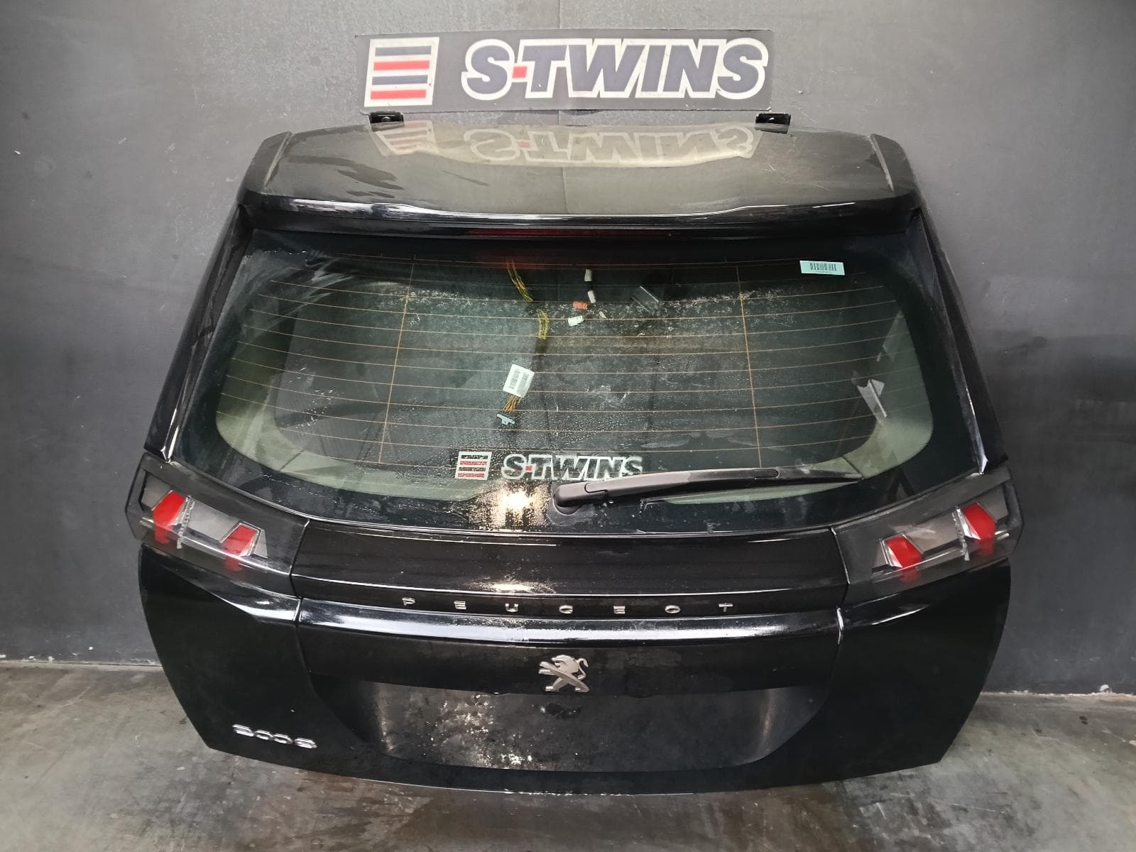 Used auto part listing image: 2021 PEUGEOT 2008 BOOTLID TAILGATE TAILGATE, P24, 07/20- 0000402639