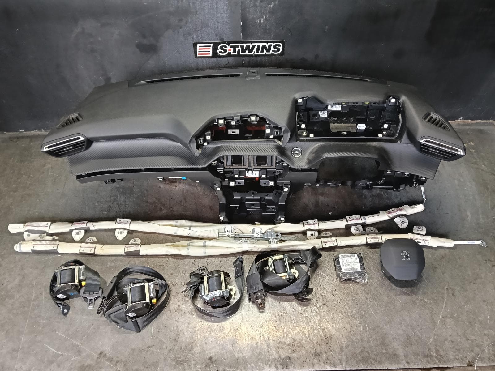 Used auto part listing image: 2021 PEUGEOT 2008 AIRBAG ASSEMBLY P24, 07/20- 0000402626