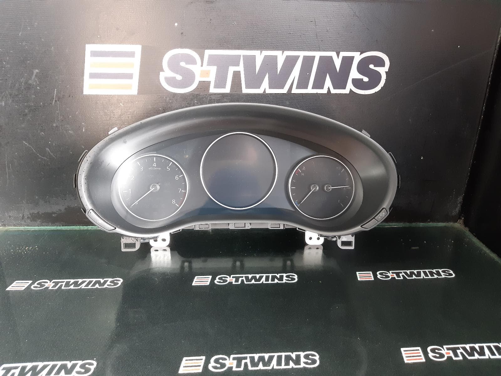 Used auto part listing image: 2020 MAZDA CX30 INSTRUMENTCLUSTER INSTRUMENT CLUSTER, PETROL, 2.0, AUTO T/M, DM, 10/19- 0000276828