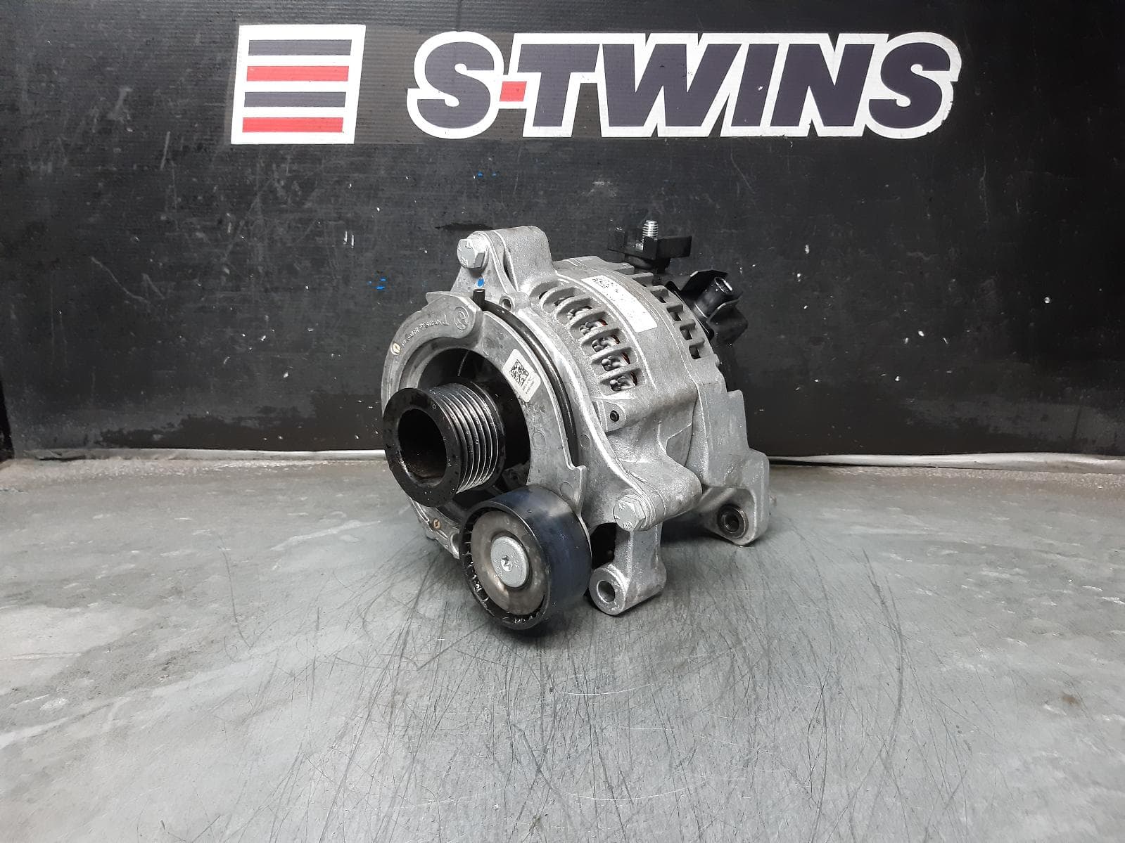 Used auto part listing image: 2020 BMW 1 SERIES ALTERNATOR PETROL, 1.5, TURBO, B38 CODE, 118i, 150 AMP, F40, 05/19-06/24 0000276303