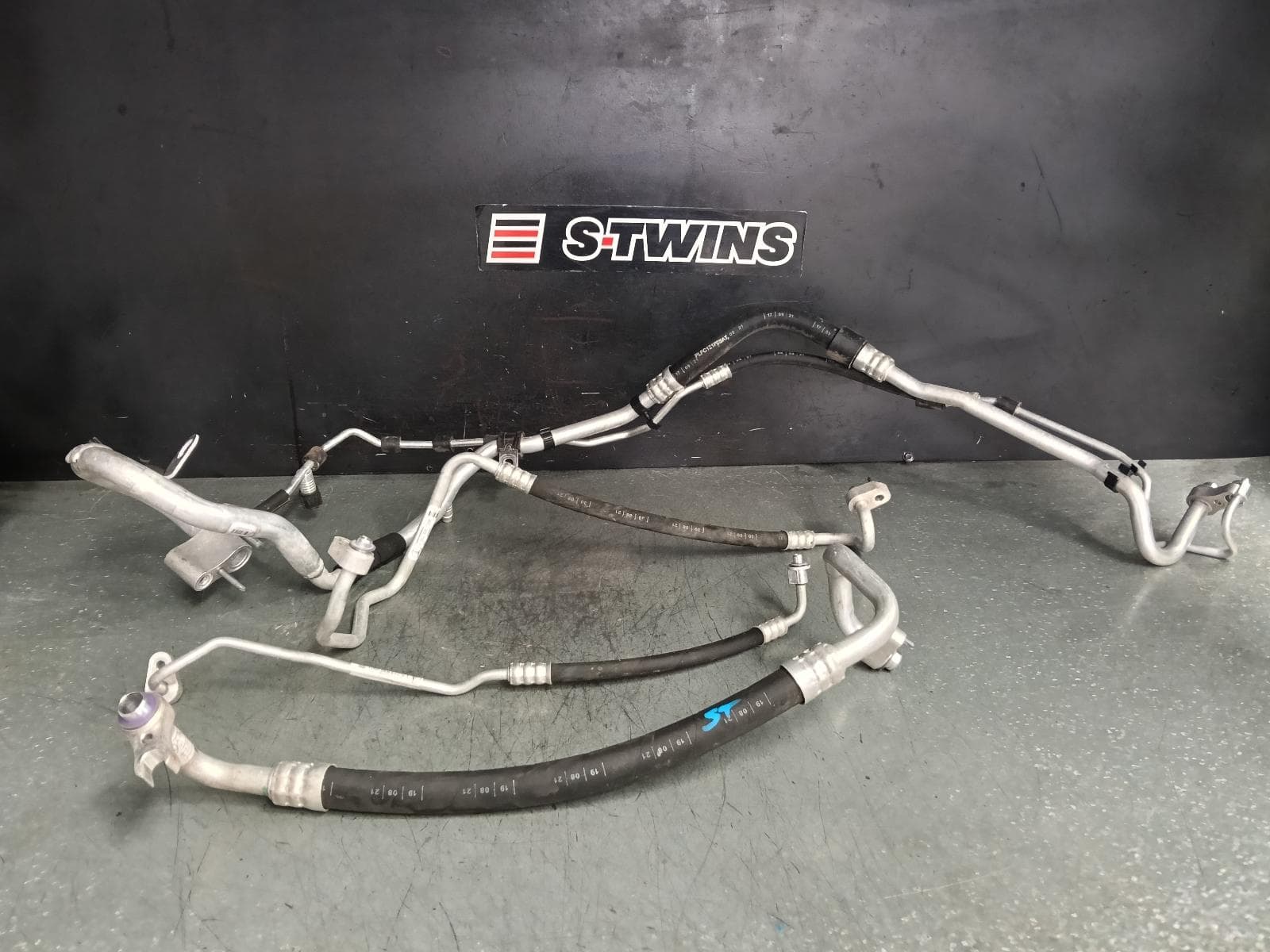 Used auto part listing image: 2022 MERCEDES GLC CLASS A C HOSES X253/C253, PETROL, 2.0, TURBO, GLC300e (90kW), 274.920 CODE, UNDER BONNET SET, 03/20-03/23 0000389406