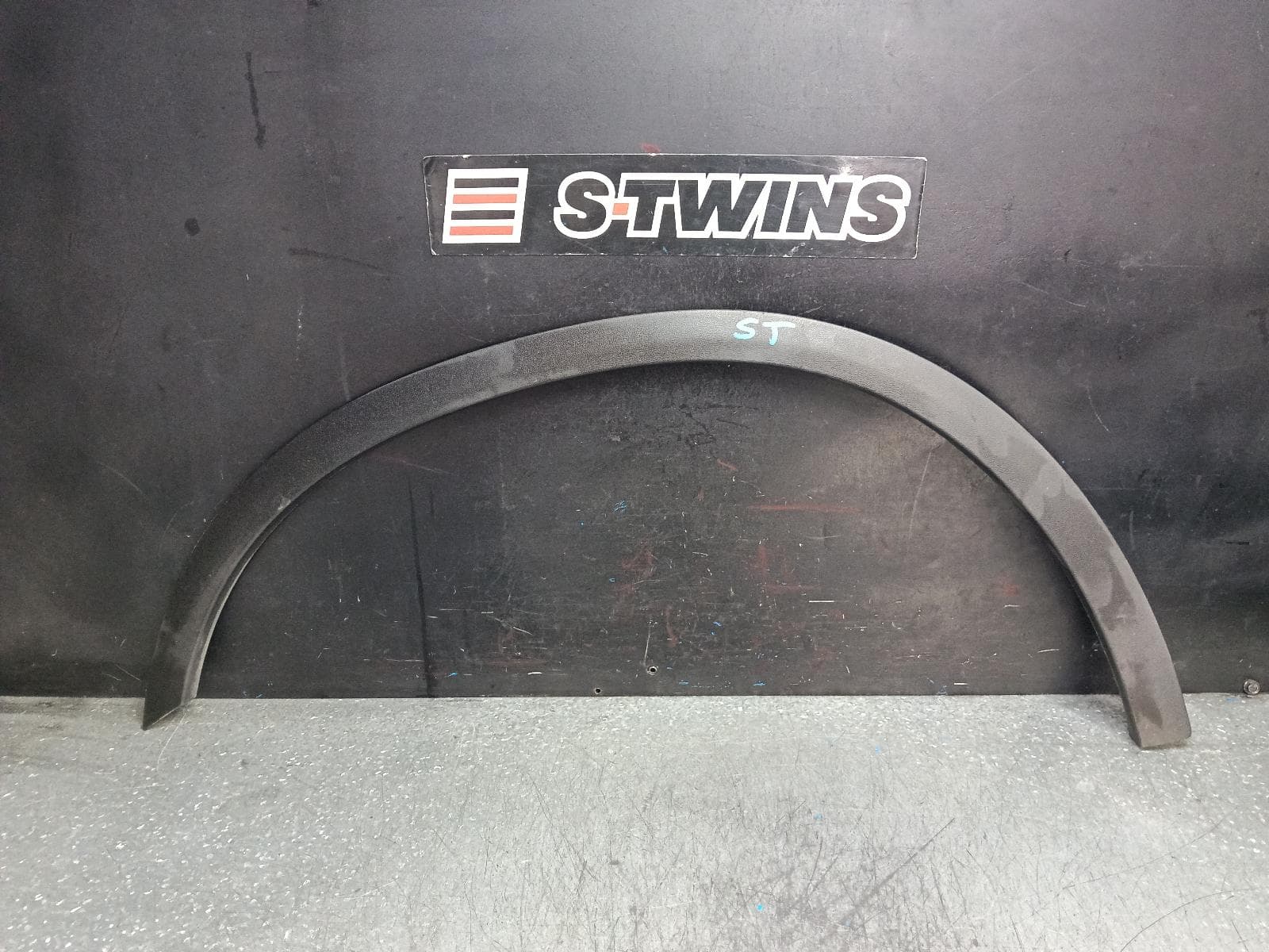 Used auto part listing image: 2022 MERCEDES GLC CLASS WHEEL ARCH FLARE C253, LH FRONT, 09/15-03/23 0000389409