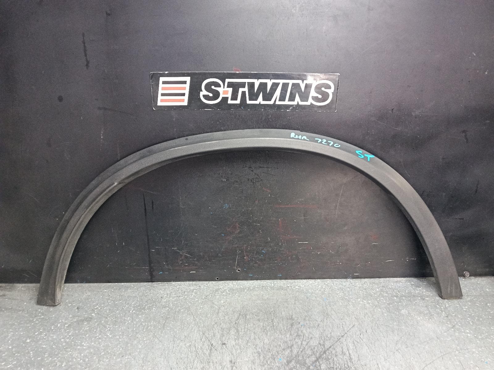 Used auto part listing image: 2022 MERCEDES GLC CLASS WHEEL ARCH FLARE C253, RH REAR, 09/15-03/23 0000389410