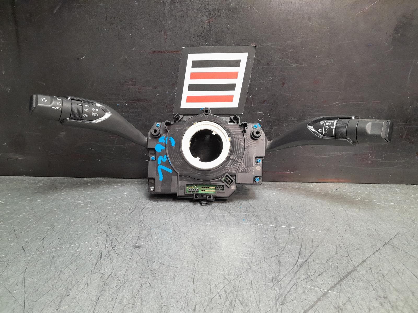 Used auto part listing image: 2020 GREAT WALL CANNON UTE COMBINATION SWITCH ASSY, NPW, 09/20- 0000371025