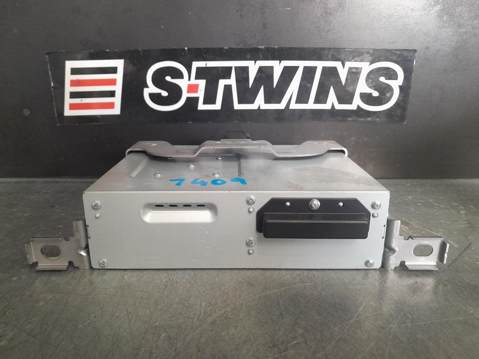 Used auto part listing image: 2019 MAZDA 3 HEAD UNIT, 10.25IN, BP, 03/19- 0000325769