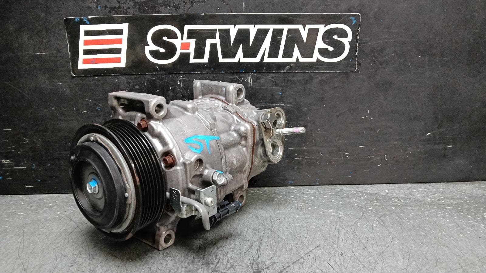 Used auto part listing image: 2022 CHEVROLET SILVERADO A C COMPRESSOR GMSV RHD 2500, T1, DIESEL, 6.6, L5P CODE, TURBO, 07/21- 0000402720