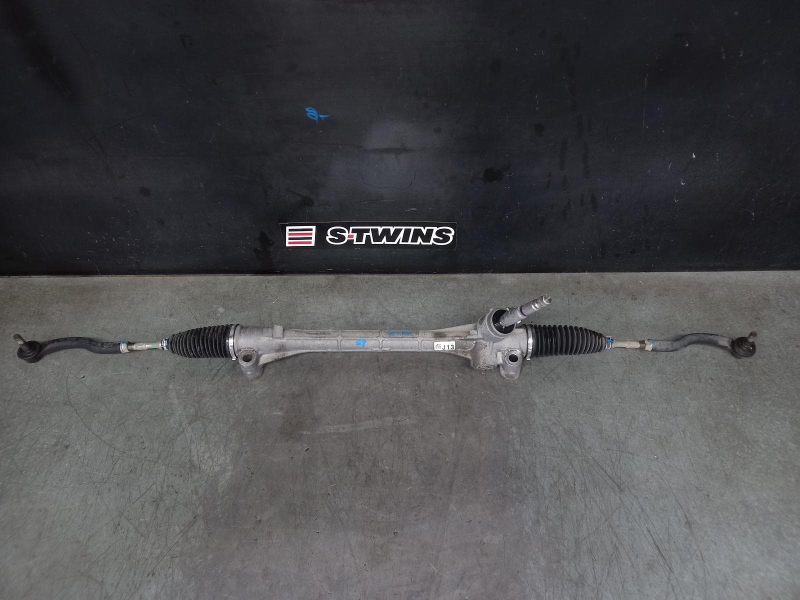 Used auto part listing image: 2012 LEXUS CT200H STEERING BOX RACK ZWA10, 12/10- 0000371216