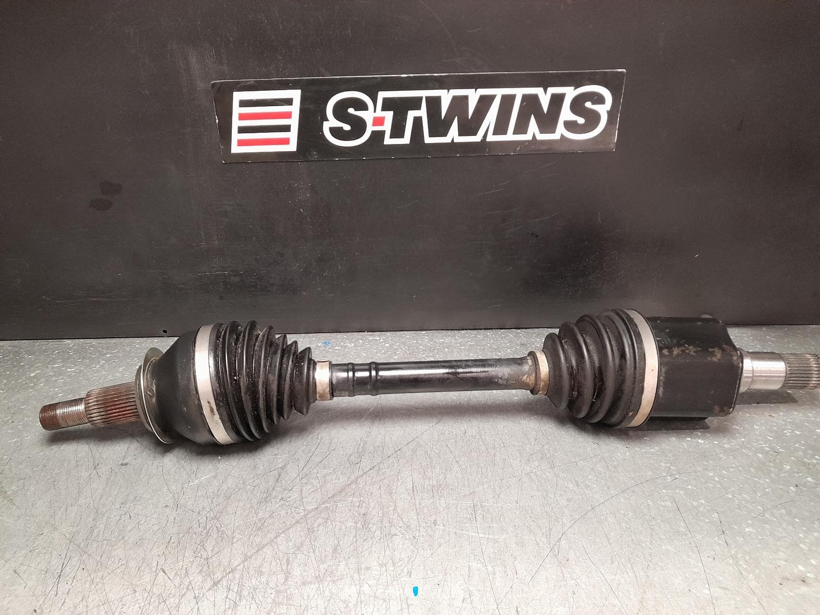 Used auto part listing image: 2015 MAZDA CX5 LEFT DRIVESHAFT FRONT, DIESEL, FTB4, KE, 02/12-12/16 0000373938