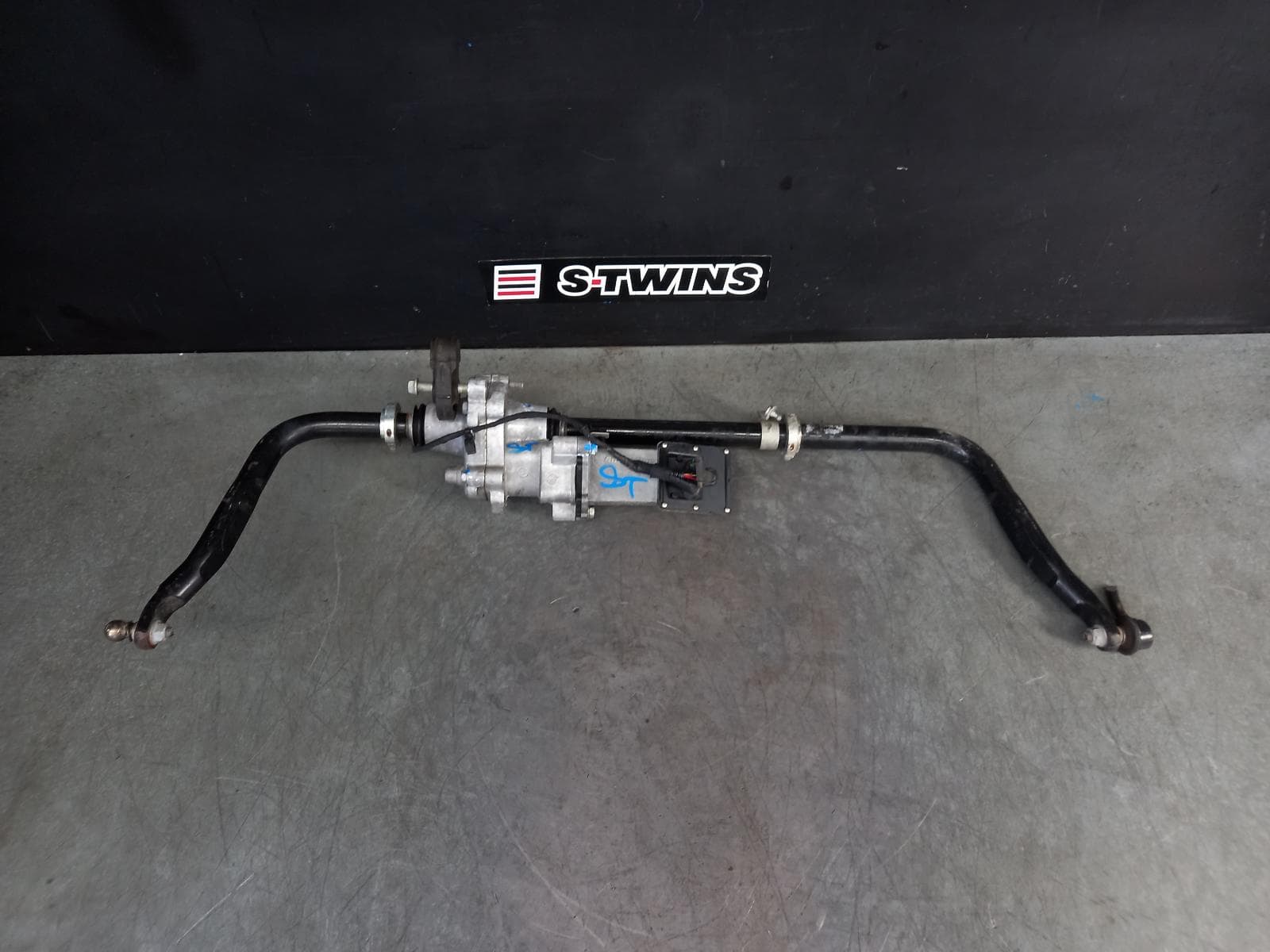Used auto part listing image: 2022 JEEP GLADIATOR STABILIZER BAR JT, 01/20- 0000323933