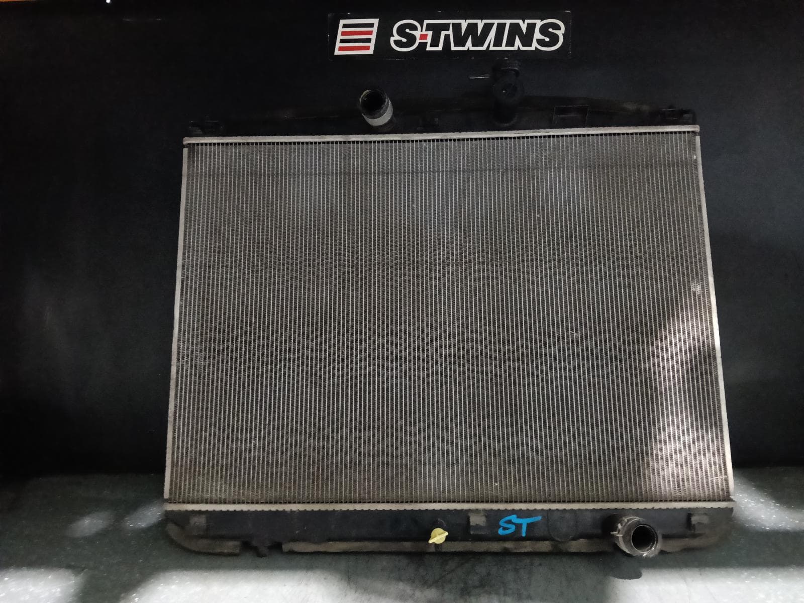 Used auto part listing image: 2017 TOYOTA KLUGER RADIATOR AUTO, 3.5, 2GR-FKS, PETROL, GSU50/GSU55, 11/16-02/21 0000386441