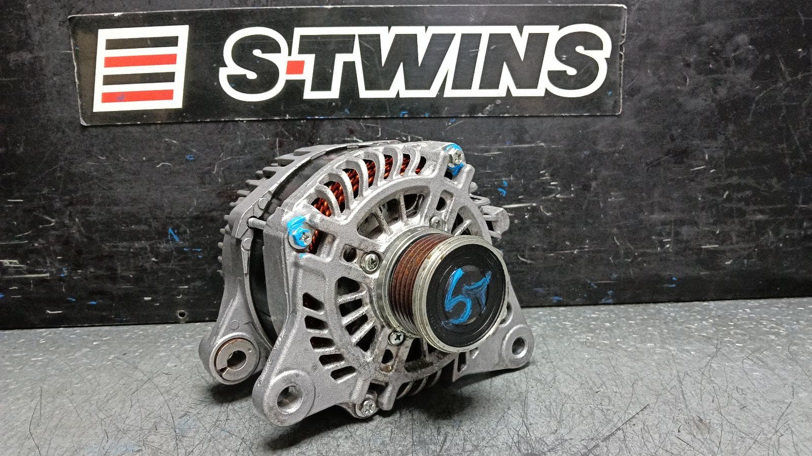 Used auto part listing image: 2019 MAZDA CX8 ALTERNATOR DIESEL, 2.2, KG, 05/18-12/23 0000401974