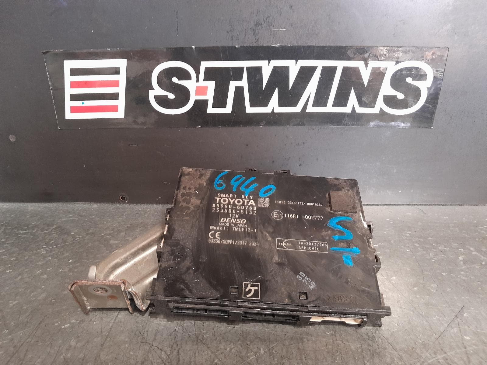 Used auto part listing image: 2020 TOYOTA LANDCRUISER MISC SWITCH RELAY 200 SERIES, 11/07-03/21 0000324740