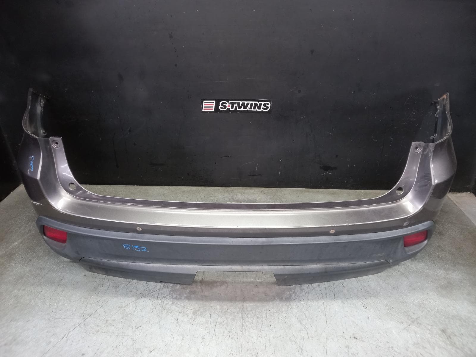 Used auto part listing image: 2017 TOYOTA KLUGER REAR BUMPER GSU50/GSU55, 11/16-02/21 0000390257