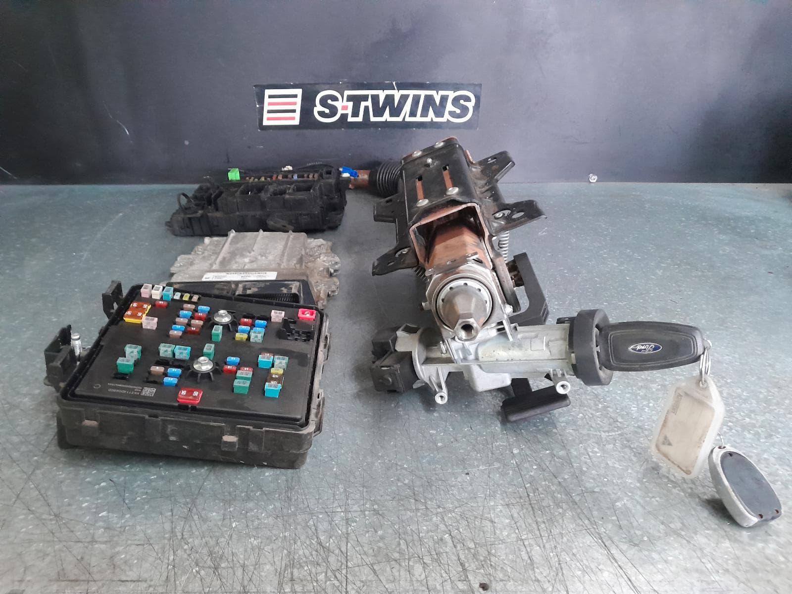 Used auto part listing image: 2020 FORD TRANSIT ENGINE ECU, 2.0, DIESEL, SEC SET (ECU/IMM/READER/KEY), RWD, VO, 05/18- 0000331549