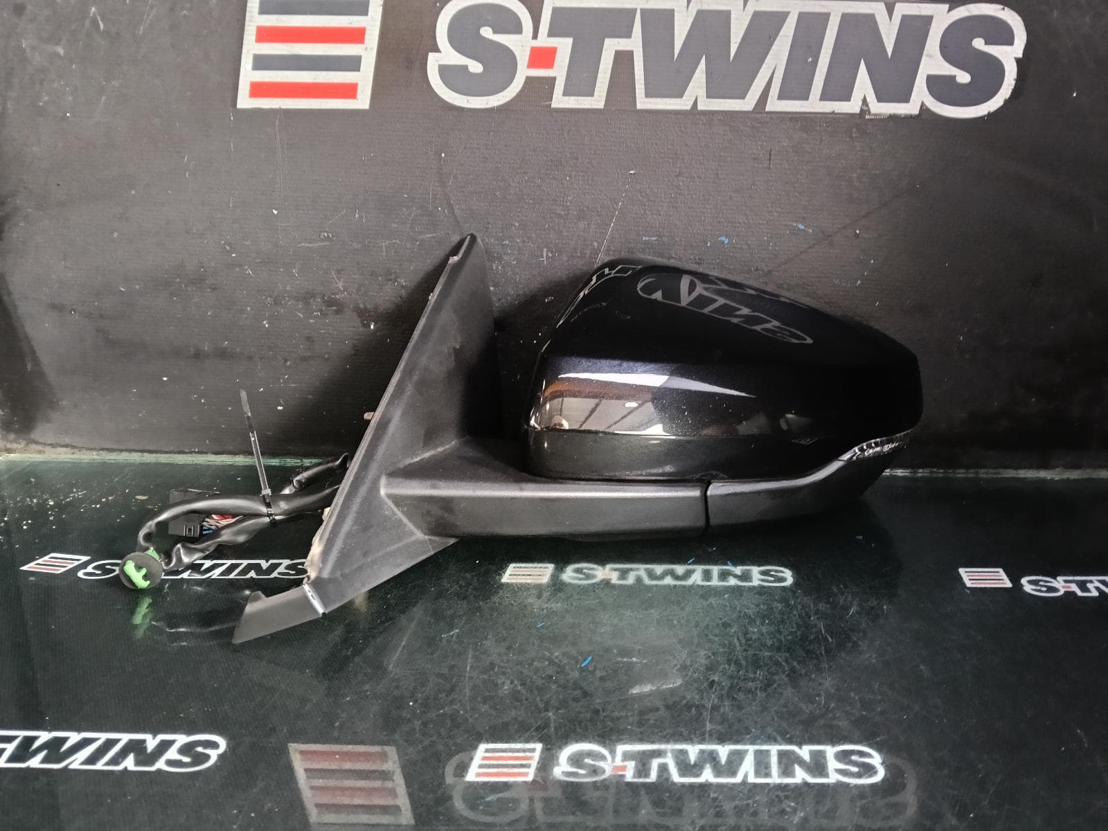Used auto part listing image: 2020 AUDI A1 LEFT DOOR MIRROR POWER FOLD, BLACK, GB, 01/19- 0000403075