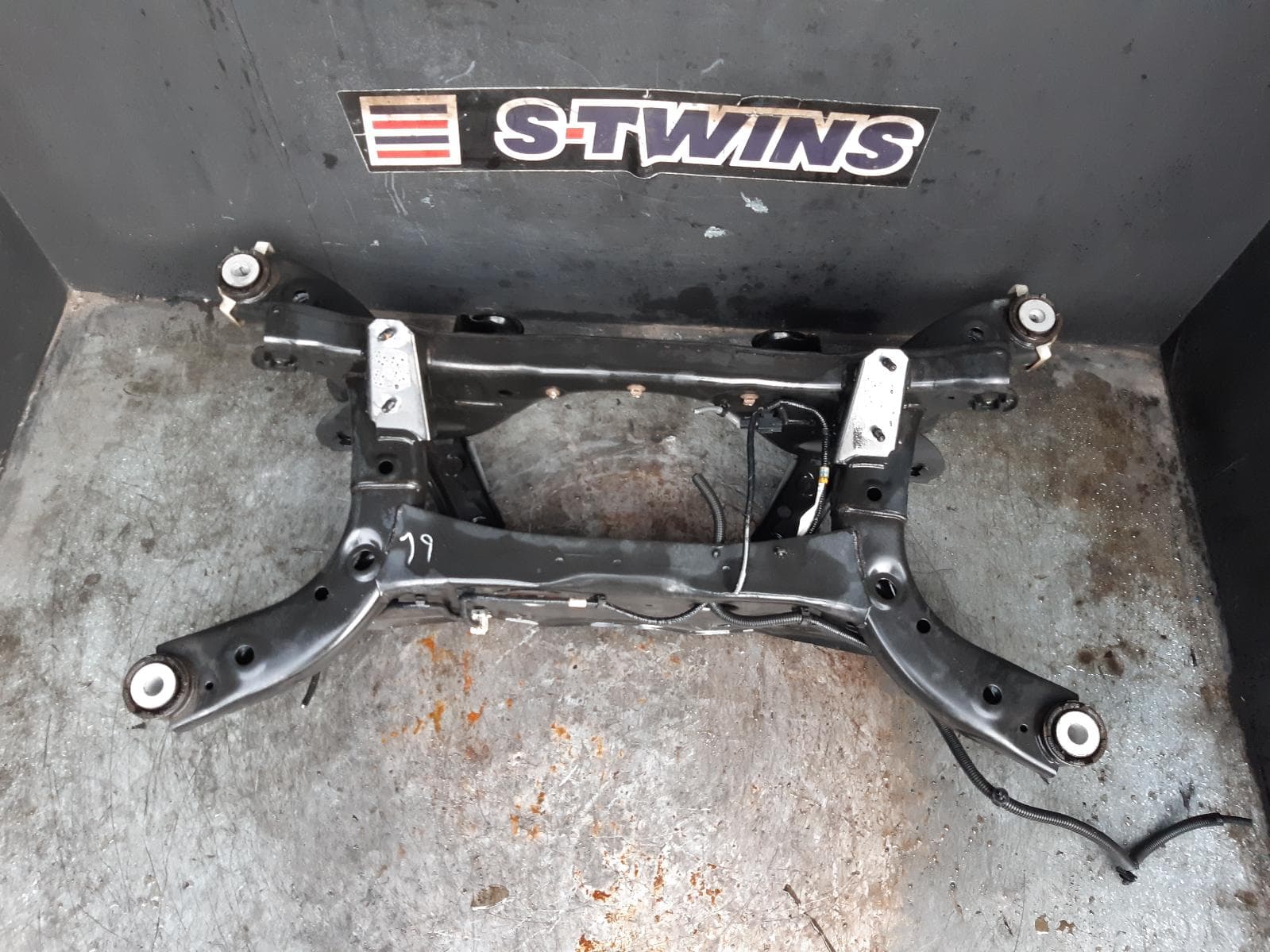 Used auto part listing image: 2019 MAZDA CX9 R BEAM CRADLE XMEMBR TC, 07/16-12/24 0000337312