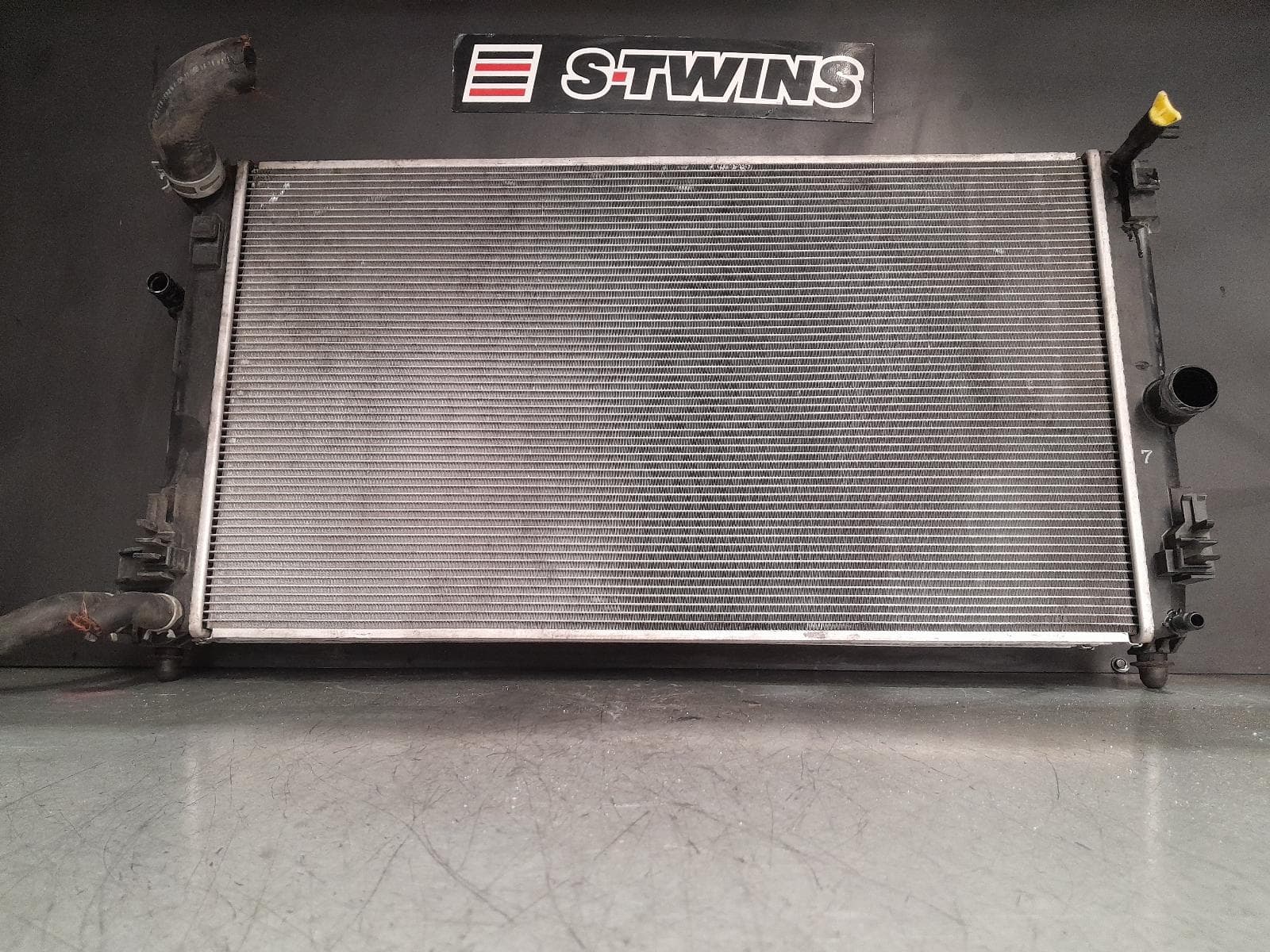 Used auto part listing image: 2018 TOYOTA C-HR RADIATOR AUTO/MANUAL, 1.2, PETROL, GEN 1, 12/16-09/23 0000377112