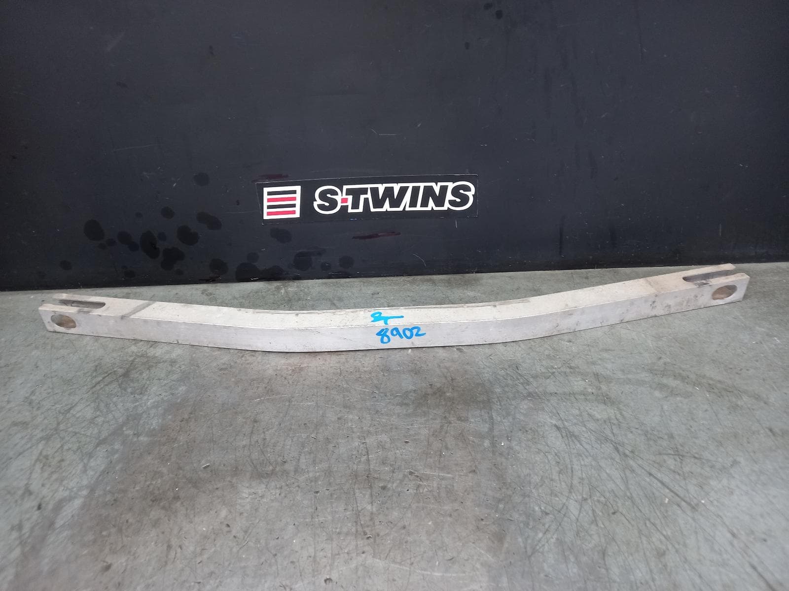 Used auto part listing image: 2018 TOYOTA C-HR F BAR REINFORC BRACK LOWER REINFORCEMENT, GEN 1, 12/16-09/23 0000377117