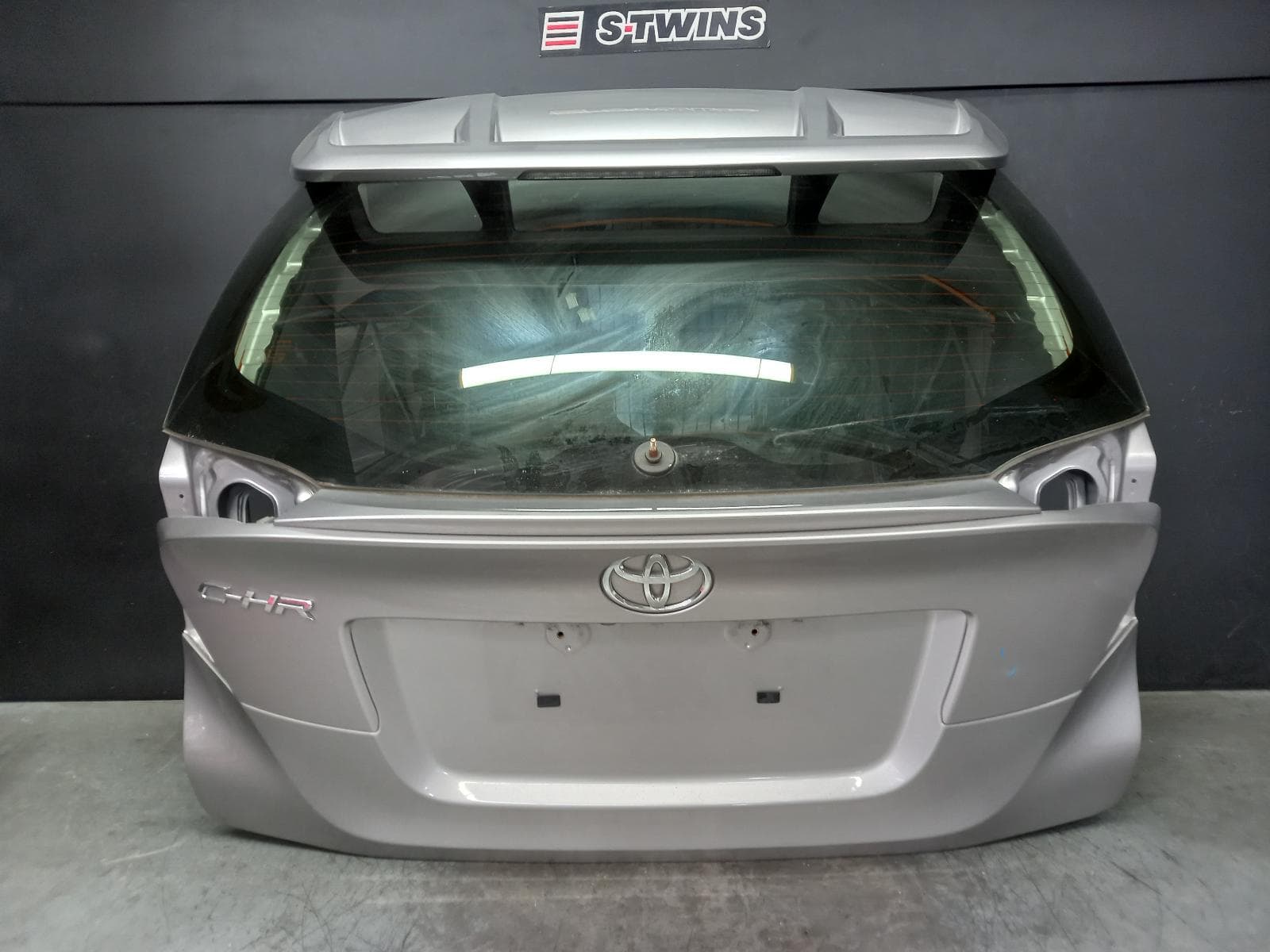 Used auto part listing image: 2018 TOYOTA C-HR BOOTLID TAILGATE TAILGATE, GEN 1, 12/16-09/19 0000377135