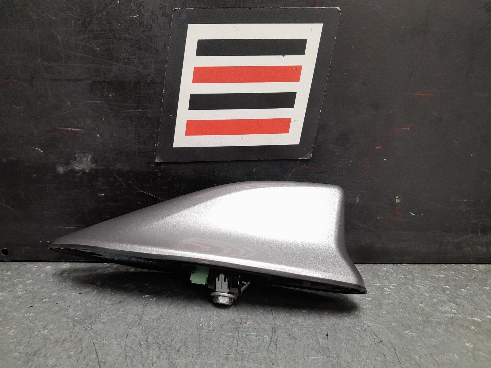 Used auto part listing image: 2018 TOYOTA C-HR ANTENNA GEN 1, ROOF ANTENNA, 12/16-10/19 0000377136