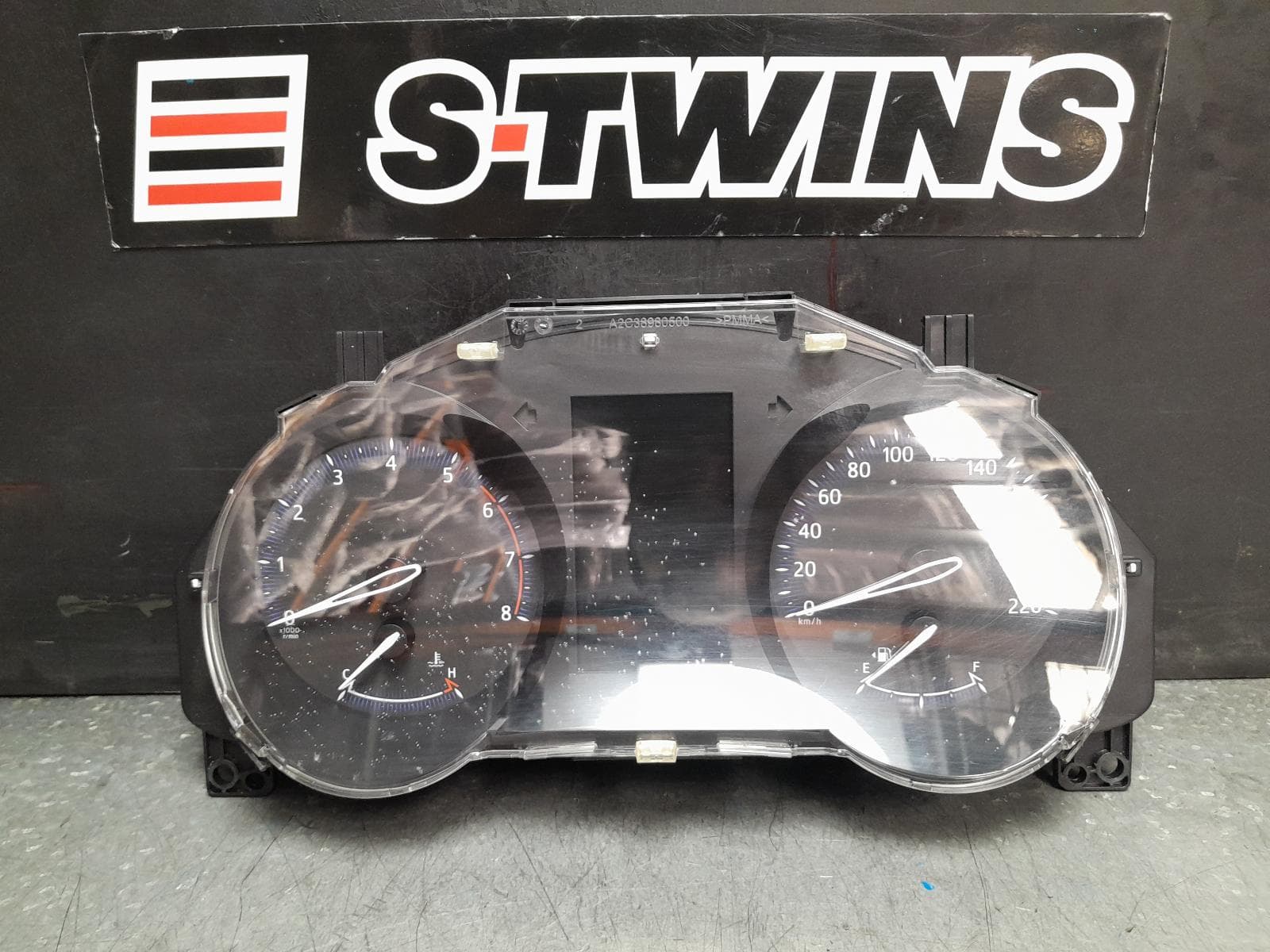Used auto part listing image: 2018 TOYOTA C-HR INSTRUMENTCLUSTER AUTO T/M, GEN 1, 12/16-09/23 0000377145