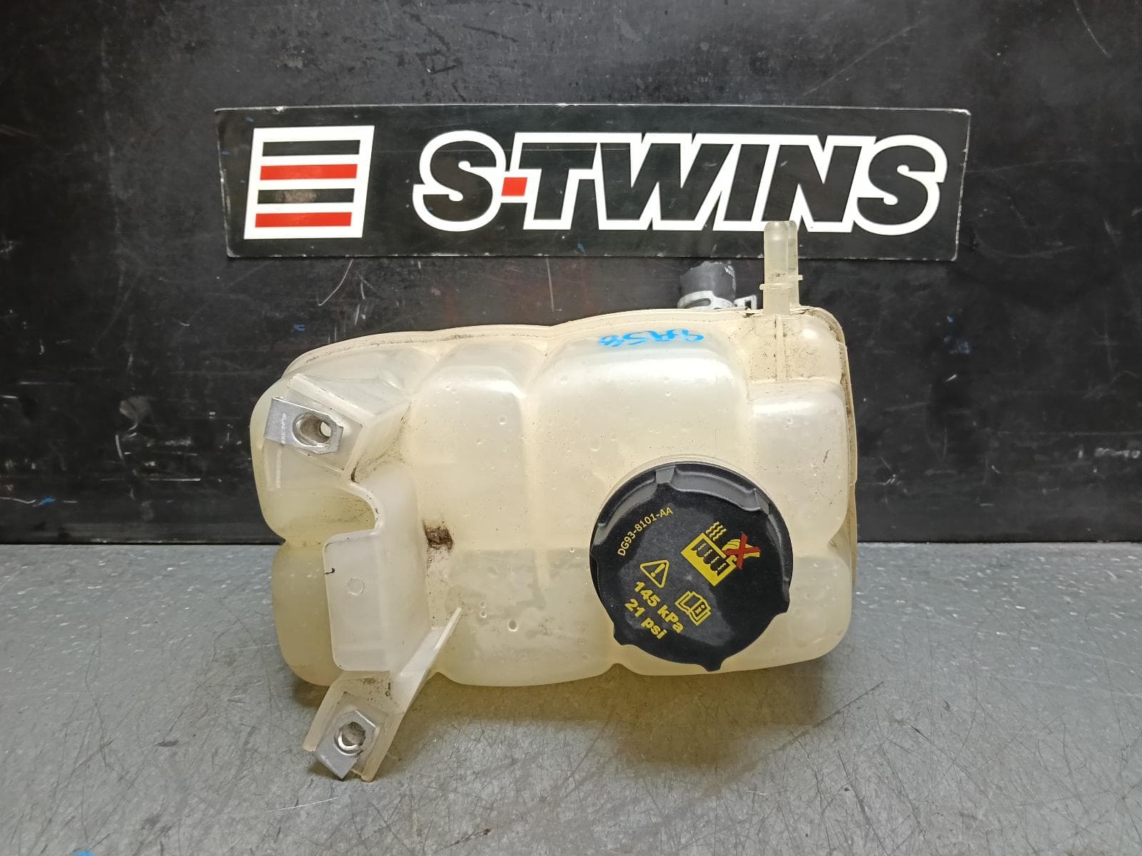 Used auto part listing image: 2022 FORD RANGER OVERFLOW BOTTLE 2.0/3.0, DIESEL, RA, 05/22- 0000387392