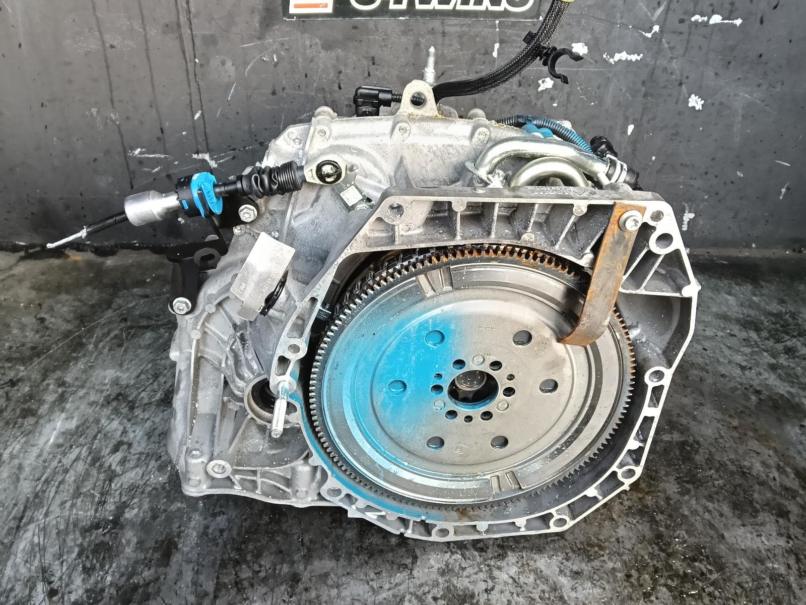 Used auto part listing image: 2023 RENAULT CAPTUR TRANS GEARBOX AUTO, FWD, PETROL, 1.3, TURBO, DW5 CODE, 7 SPEED, XJB, 01/21- 0000400903