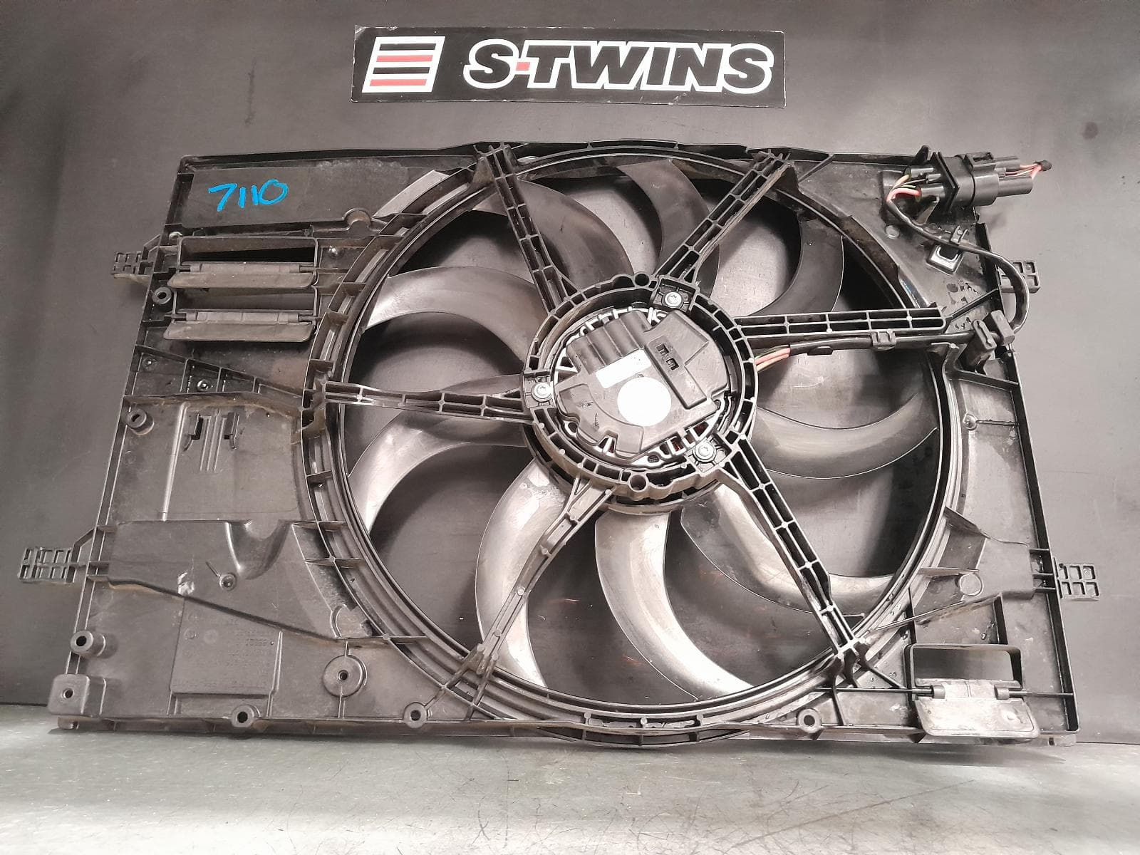Used auto part listing image: 2023 SKODA OCTAVIA FAN DOUBLE FAN ASSY, PETROL, 1.4, TURBO, 520W, NX, 12/20- 0000376792