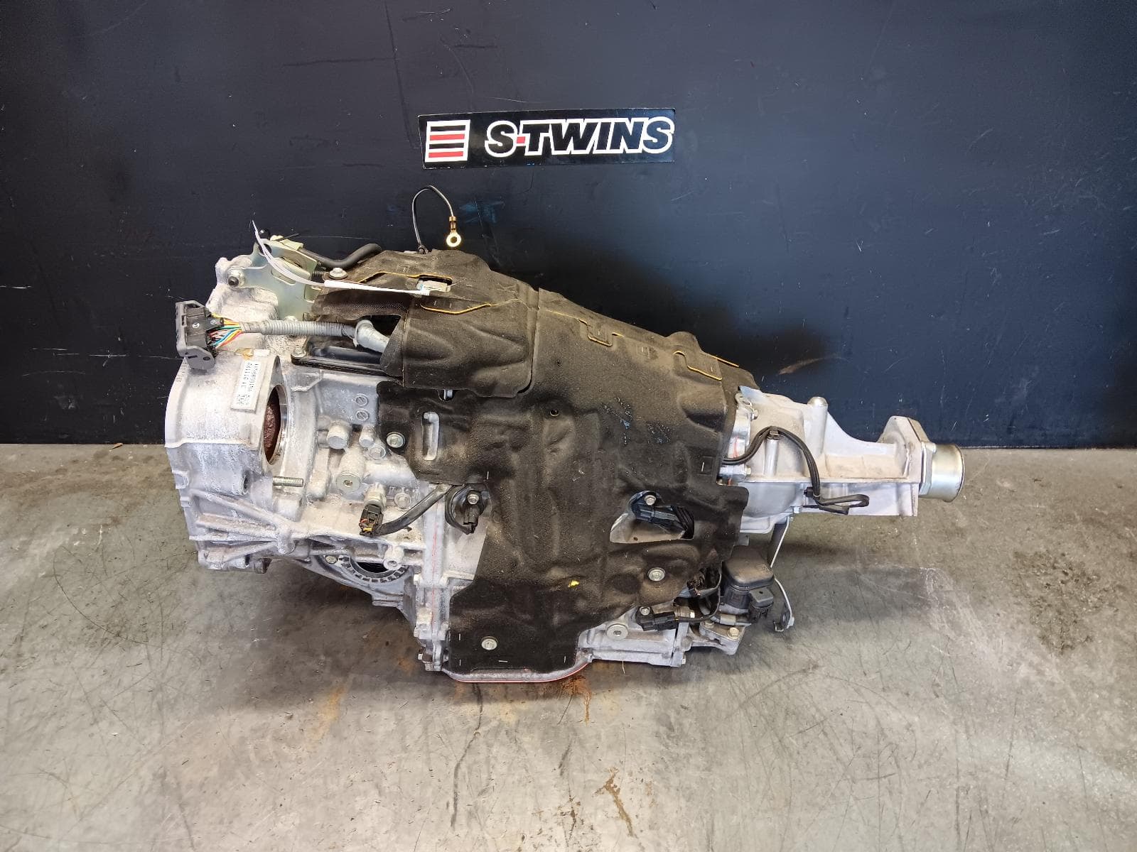 Used auto part listing image: 2024 SUBARU CROSSTREK TRANS GEARBOX G6X, AUTO, PETROL, 2.0, FB20C, TR580DD1BA TAG, 10/22- 0000411083