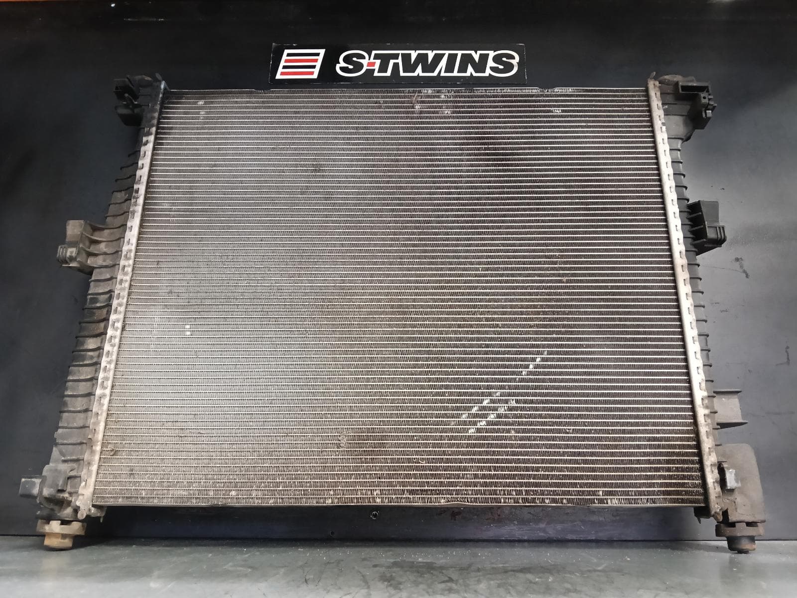 Used auto part listing image: 2013 JEEP GRANDCHEROKEE RADIATOR AUTO, 3.0, DIESEL, WK, 10/10-09/16 0000385851