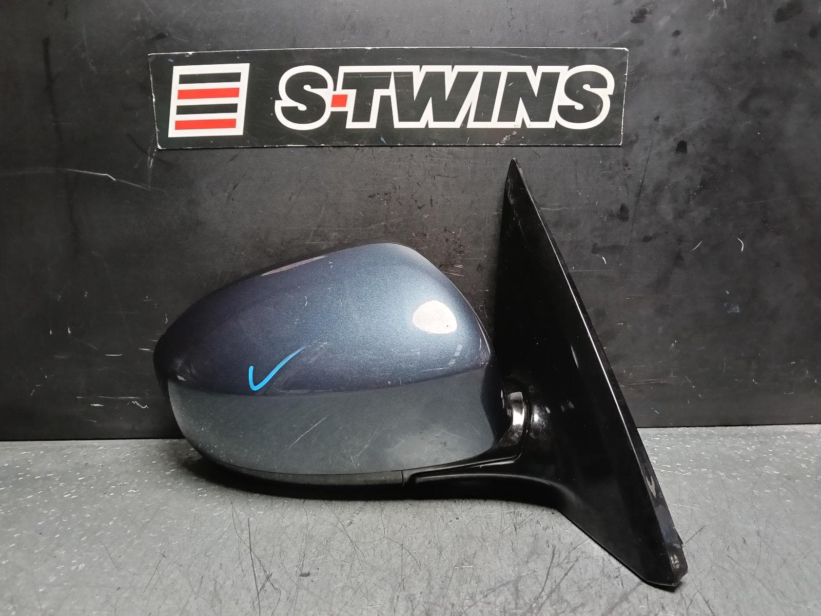 Used auto part listing image: 2014 NISSAN PATHFINDER RIGHT DOOR MIRROR R52, ST, NON HEATED, NON MEMORY TYPE, 06/13-11/16 0000382520