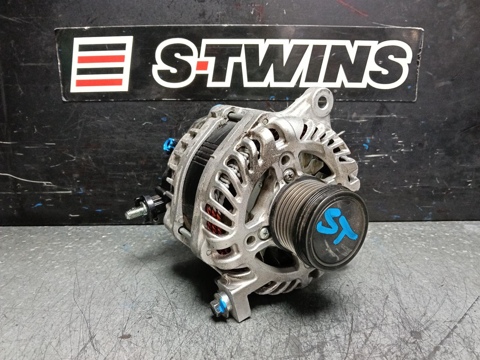 Used auto part listing image: 2023 SUBARU OUTBACK ALTERNATOR PETROL, 2.4, FA24, TURBO, 7TH GEN, 12/20- 0000399000