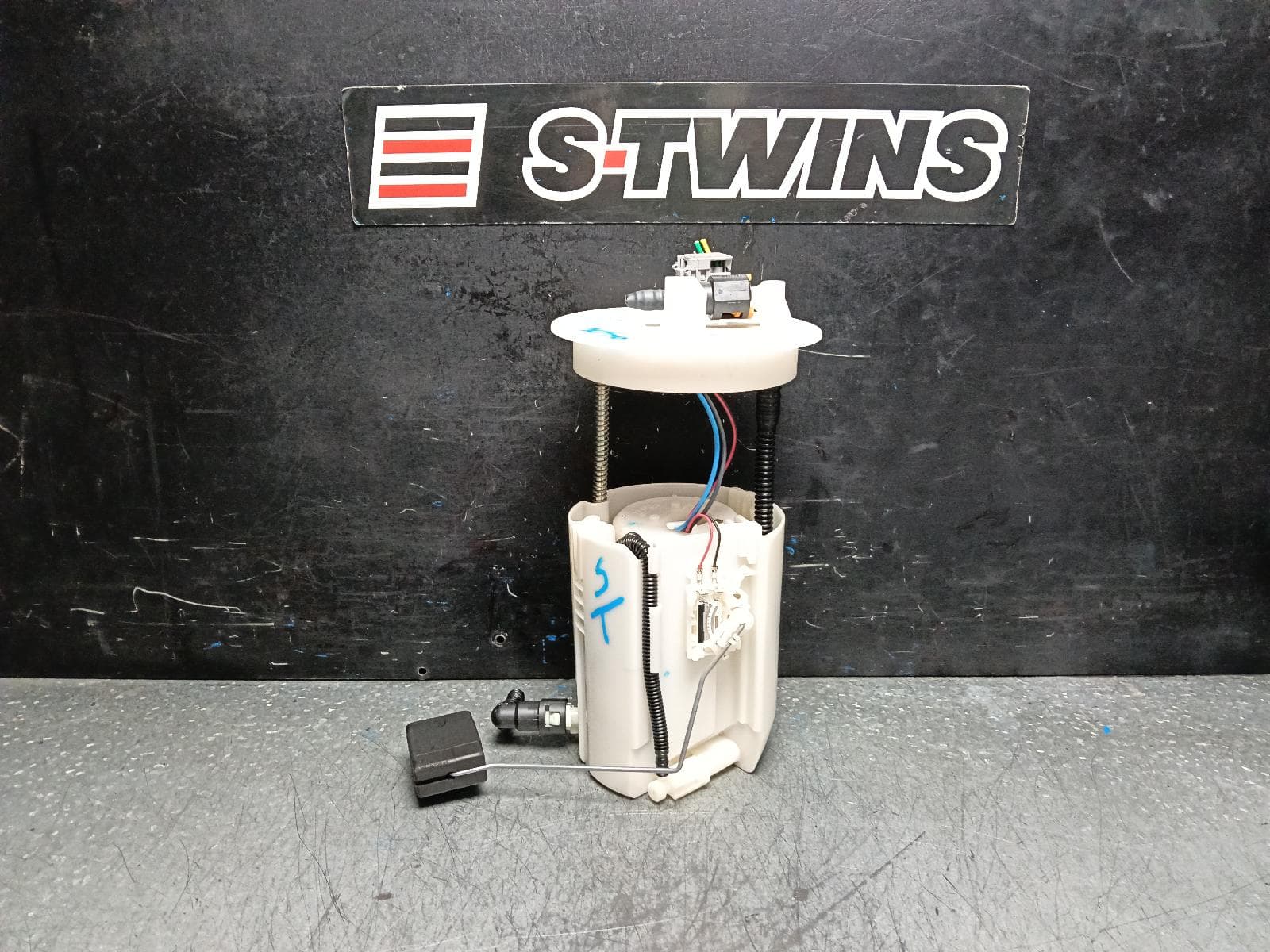 Used auto part listing image: 2023 SUBARU OUTBACK FUEL PUMP 7TH GEN, PETROL, 2.4, TURBO, FA24, IN TANK (PUMP & SENDER), 12/20- 0000399006