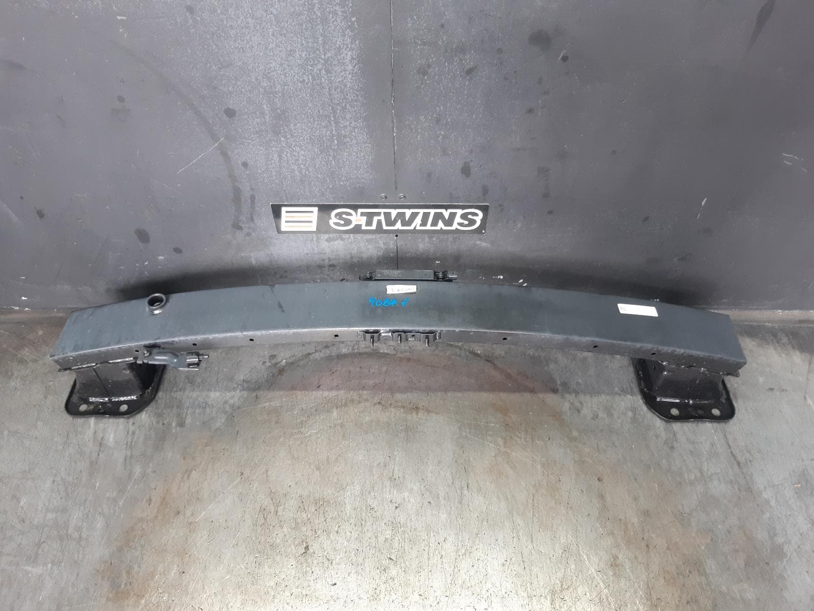 Used auto part listing image: 2024 KIA SPORTAGE F BAR REINFORC BRACK MAIN REINFORCEMENT, NQ5, 09/21- 0000372519