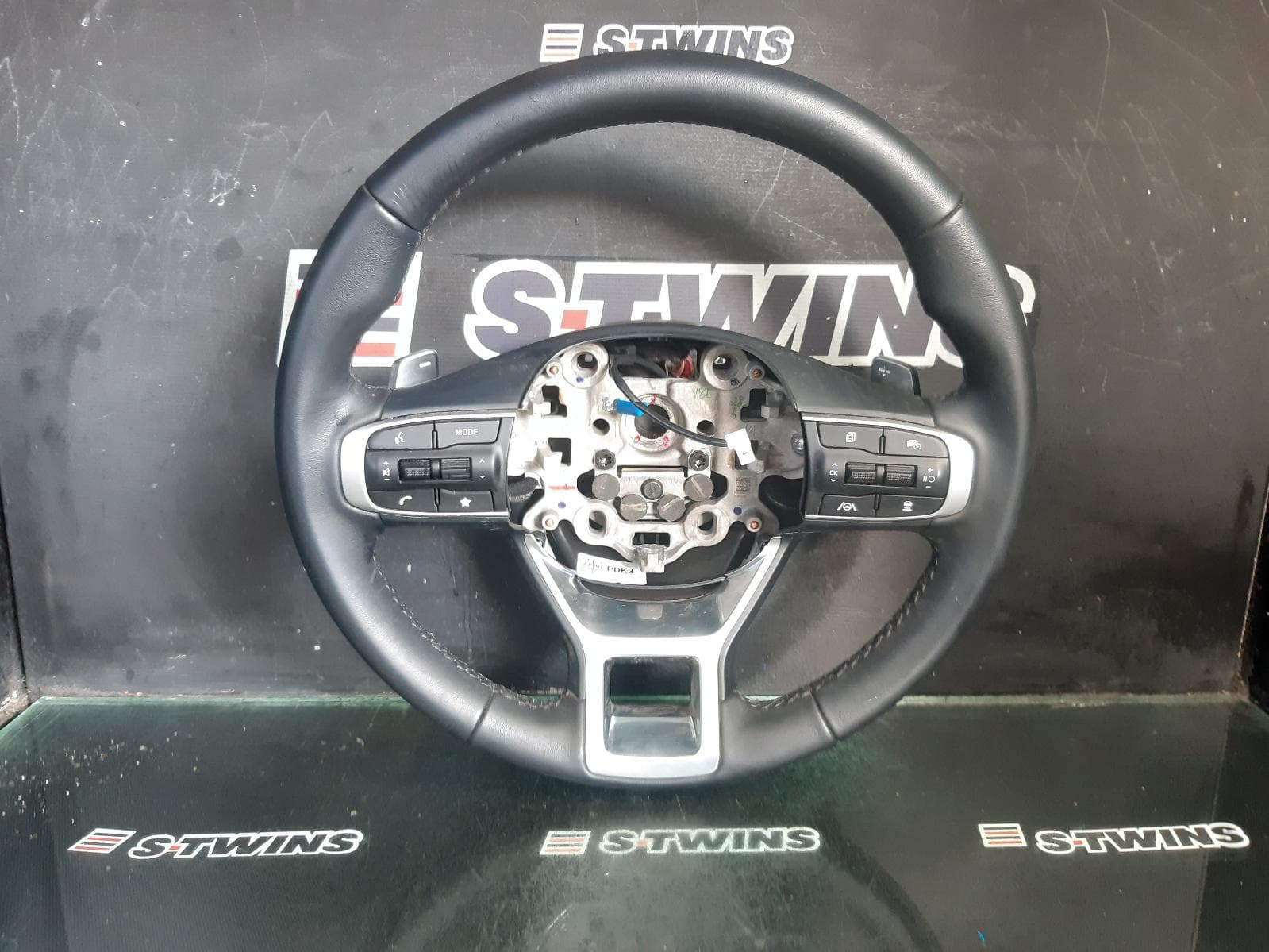 Used auto part listing image: 2024 KIA SPORTAGE STEERING WHEEL NQ5, LEATHER, GT-LINE TYPE, 09/21- 0000372807