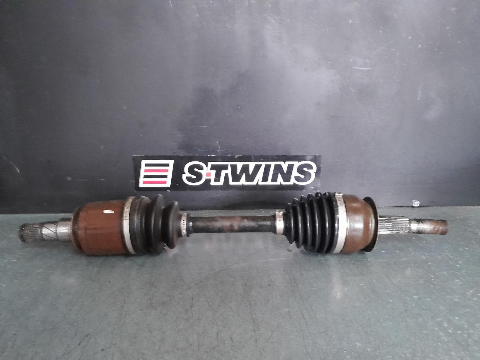 Used auto part listing image: 2016 NISSAN NAVARA LEFT DRIVESHAFT NP300, FRONT, 04/15-12/20 0000340477