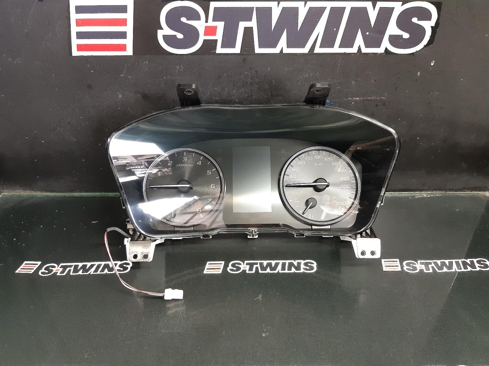 Used auto part listing image: 2024 SUBARU OUTBACK INSTRUMENTCLUSTER PETROL, 2.5, AUTO T/M, 7TH GEN, 12/20- 0000346515