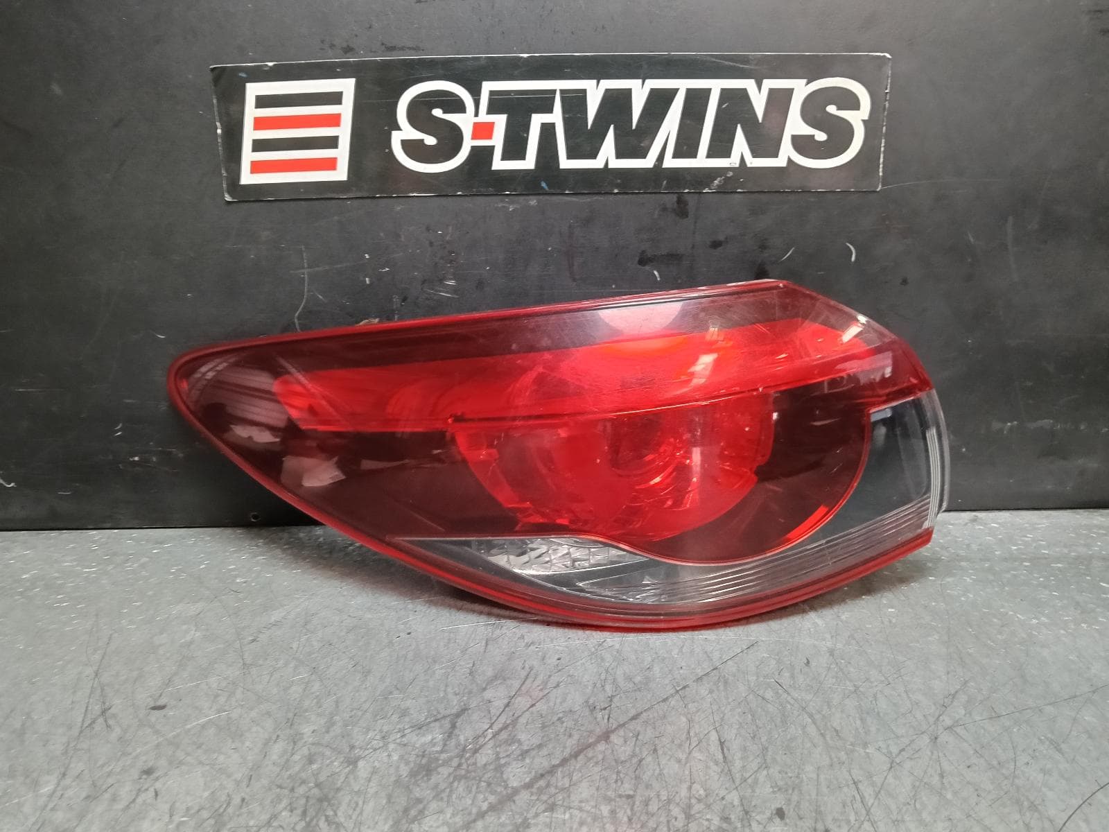 Used auto part listing image: 2021 MAZDA 6 LEFT TAILLIGHT GJ-GL, IN BODY, WAGON, TOURING/GT SP/ATENZA/TAKAMI, 10/14- 0000382638