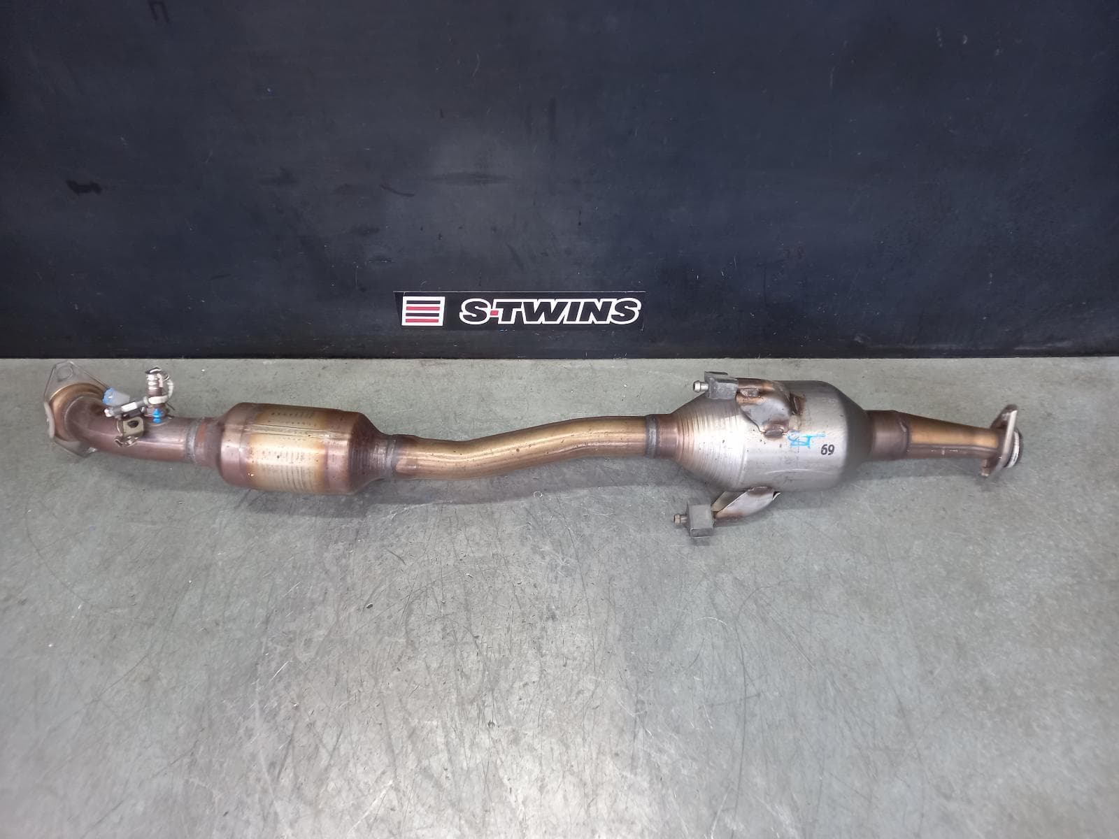 Used auto part listing image: 2022 TOYOTA COROLLA CROSS CATALYTIC CONVERTER XG10, MANIFOLD-CAT TYPE, PETROL, 2.0, M20A-FXS, HYBRID TYPE, 01/22- 0000341160